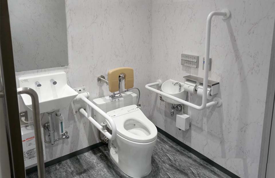 五反田ファーストビル 施工事例（トイレ・洗面・浴室） [コメット] 建築専門家向けサイト
