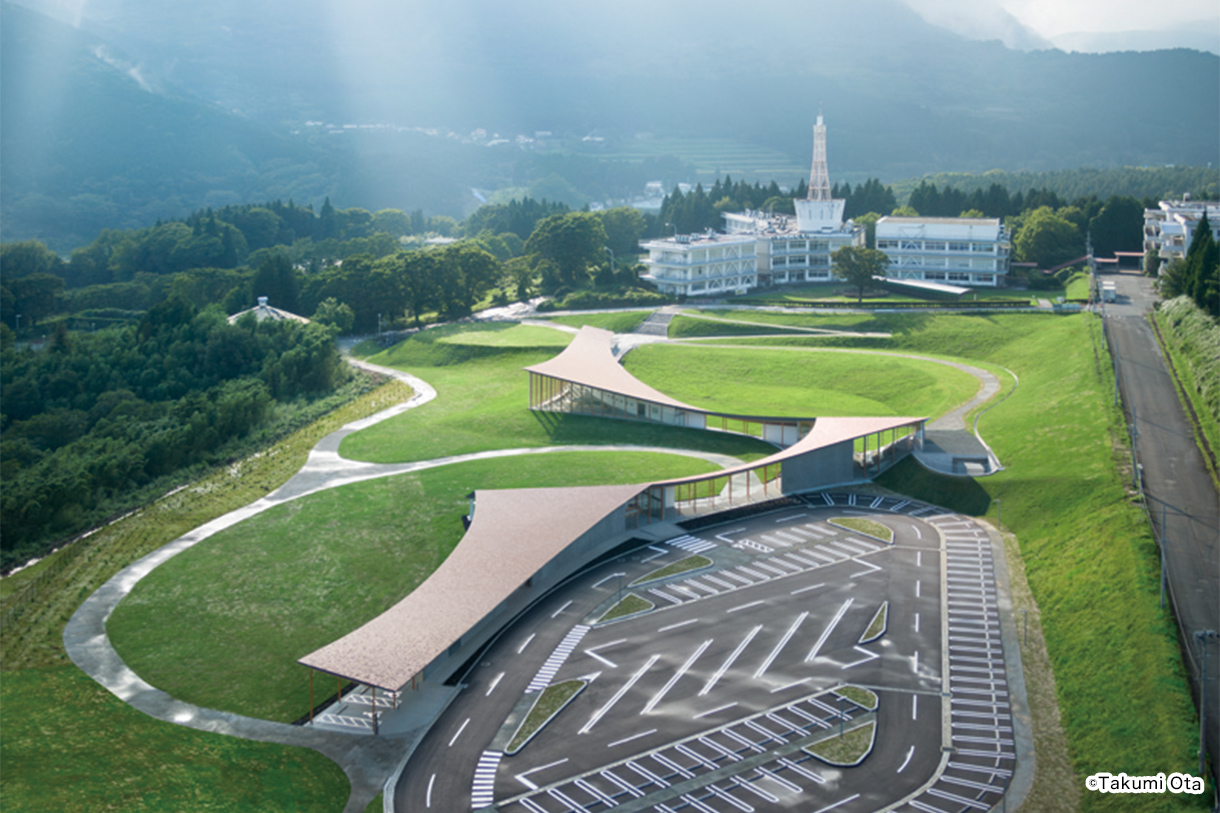 熊本地震 震災ミュージアム KIOKU（熊本県、2023年）©Takumi Ota