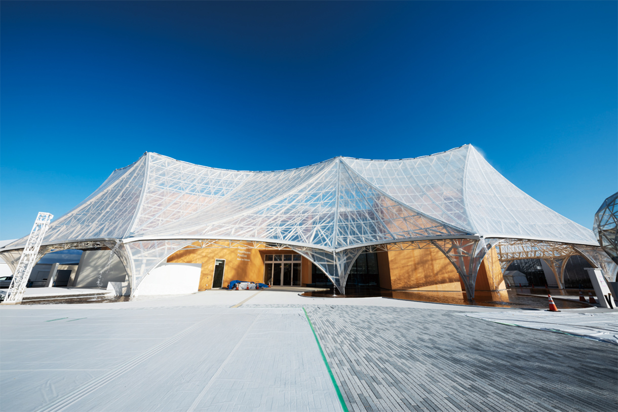 正面外観。写真/傍島利浩